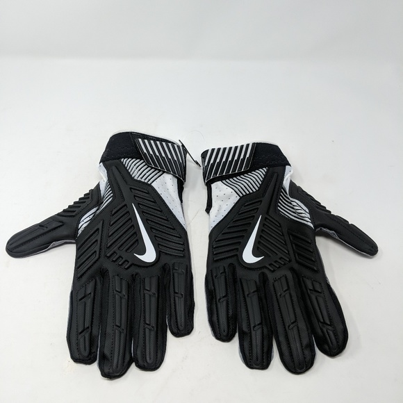 NEW LIT Nike Defense Tackle 5 Lineman Pro NFL Foot - Picture 1 of 4